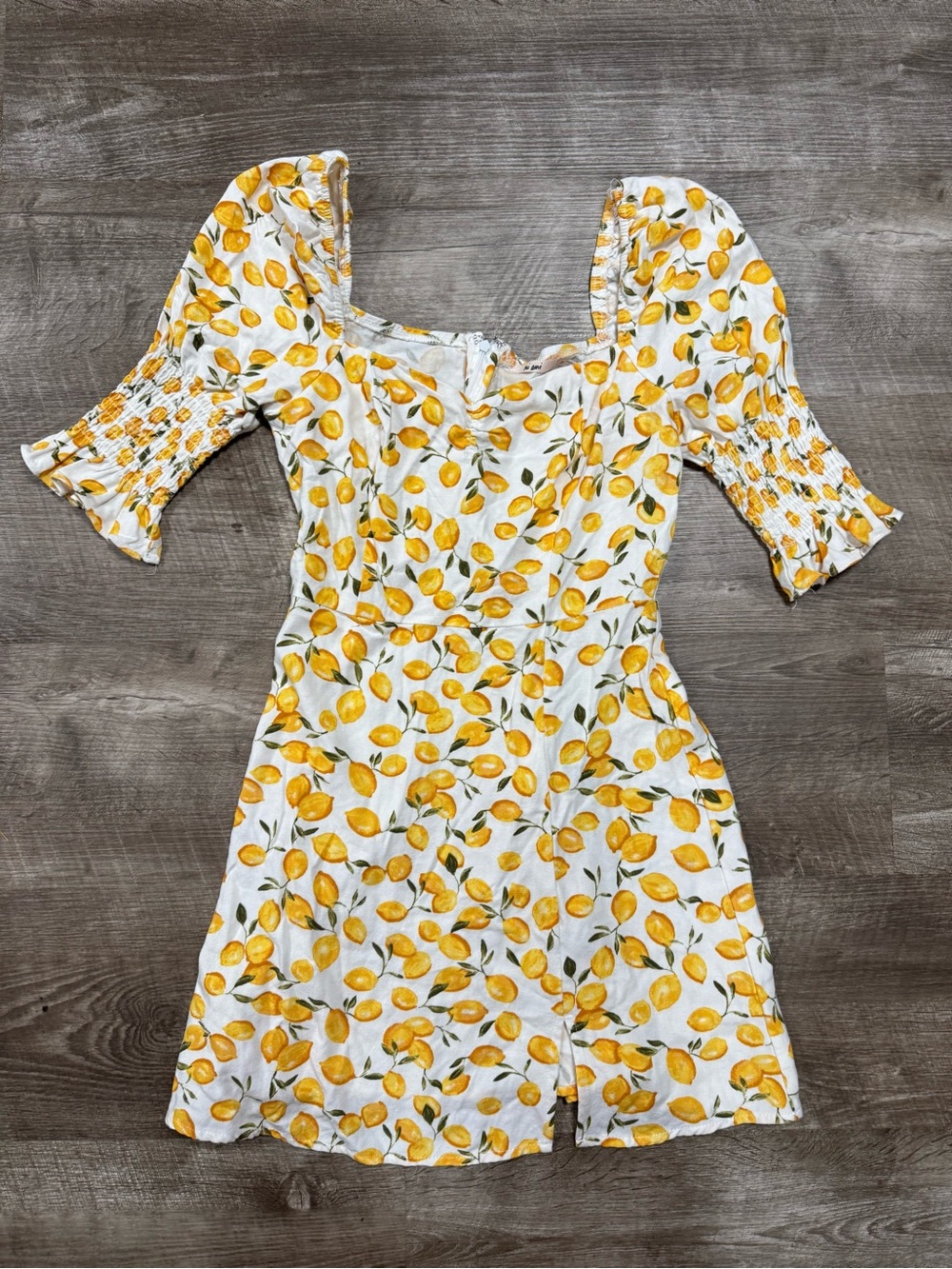 Mi Ami Francesca’s Lemon Print Smocked Mini Dress Size Small